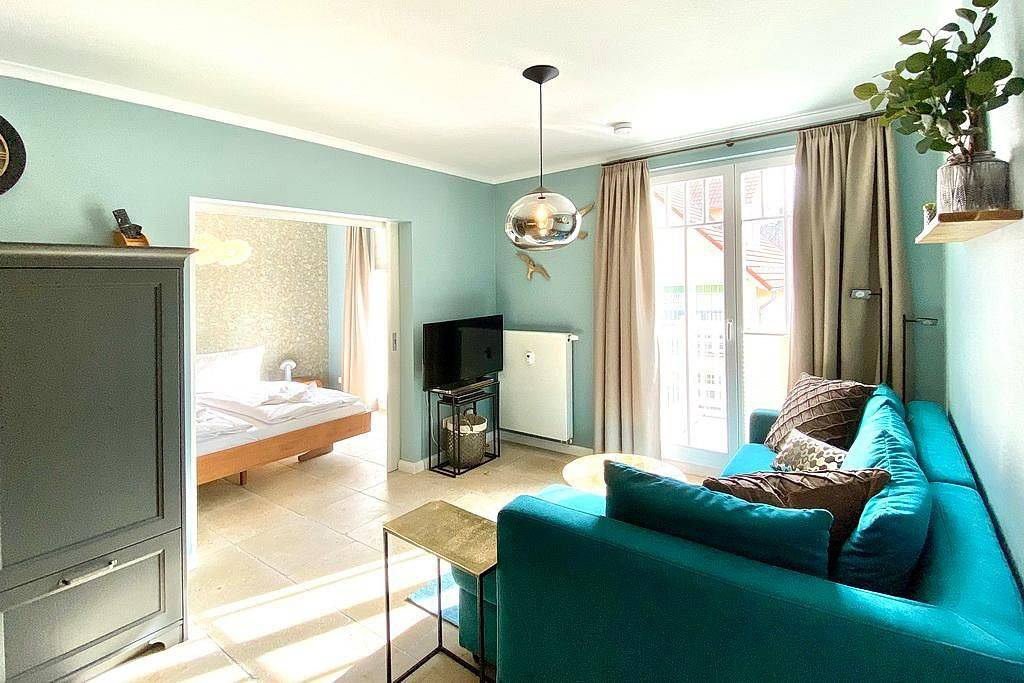 Ganze Wohnung, Stilvolle Ferienwohnung an der Ostsee mit Südbalkon, inkl. Sauna & Pool im Haus! in Ostseebad Kühlungsborn, Kühlungsborn