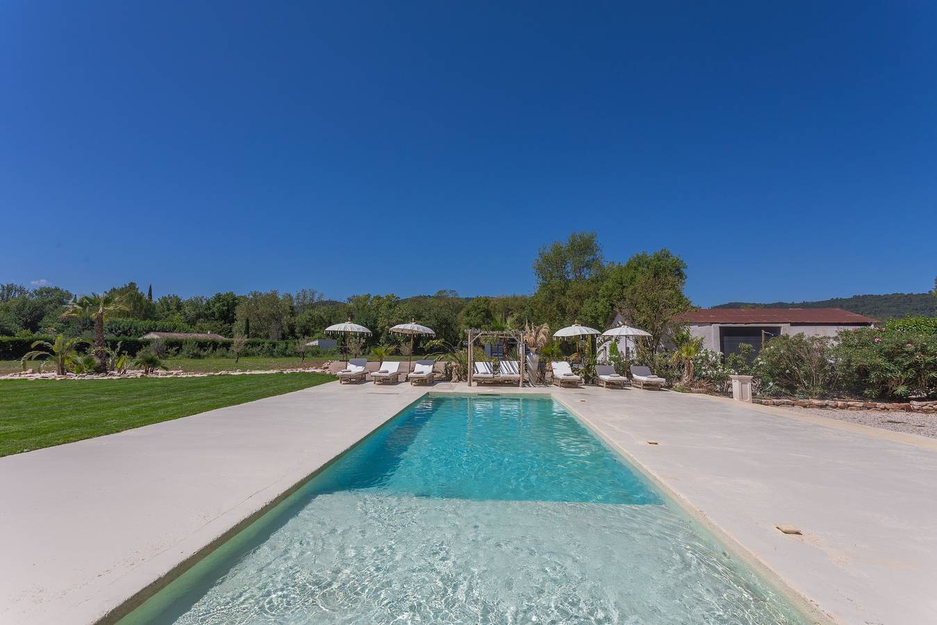 Holiday Home 'Montserrat' with Mountain View, Wi-Fi and Air Conditioning in Le Luc, Draguignan region