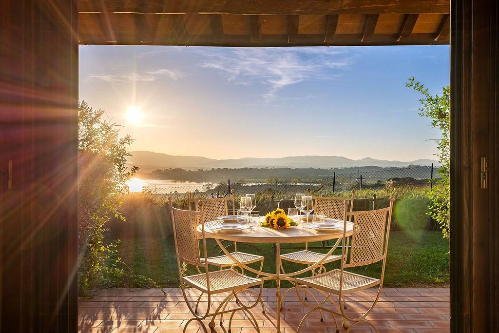 Casa con vista sul lago tra la Toscana e l'Umbria in Castiglione del Lago, Lago Trasimeno