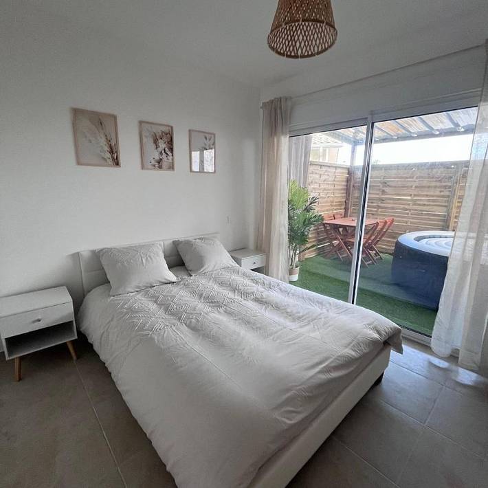 Gîte pour 2 personnes, avec Jacuzzi ainsi que Terrasse et Jardin à Mios - 3