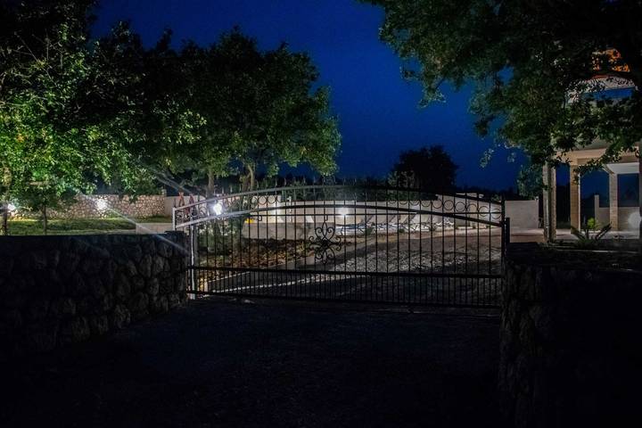 Villa für 12 Personen, mit Pool und Garten - 1