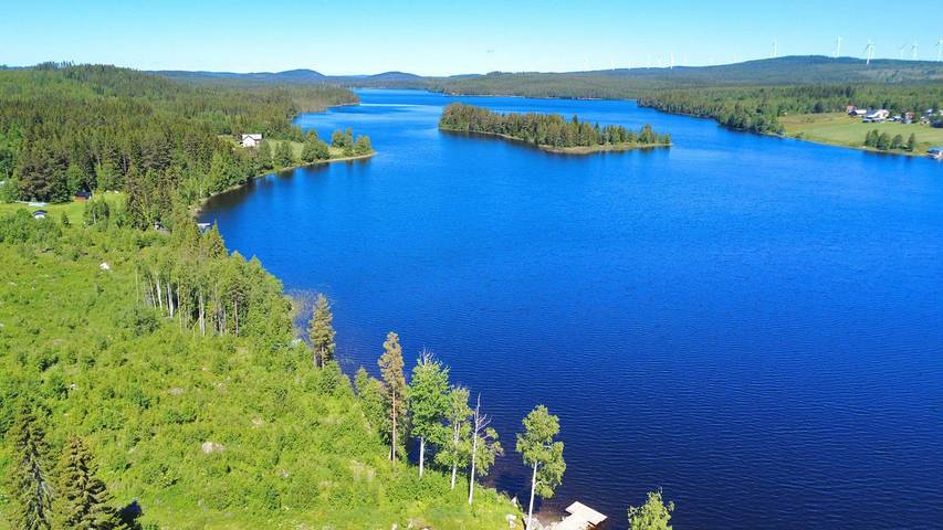 Södra Fullsjön – Modernes Ferienhaus direkt am See in Jämtland in Jämtland