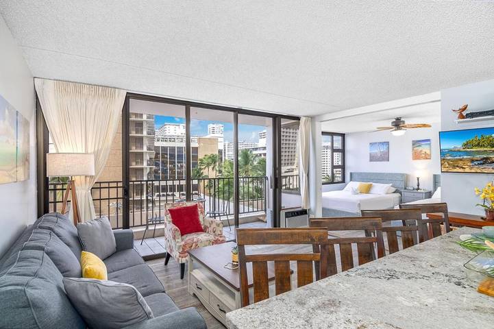 Vakantiewoning voor 4 personen, with balkon and sauna as well as zwembad and whirlpool in Honolulu