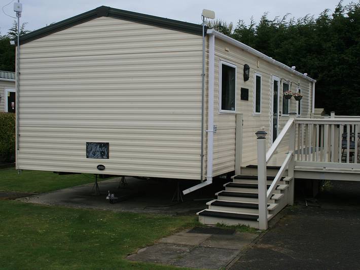 Glamping for 8 people, with garden and pool in Skegness