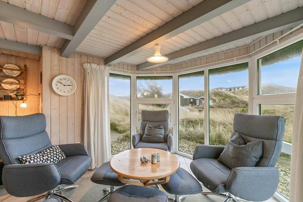 Charmantes Ferienhaus in ruhiger, strandnaher Lage in Ringkøbing, Holmsland Klit