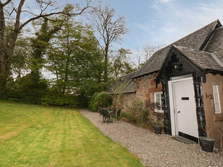 Log cabin for 4 people in Loch Lomond