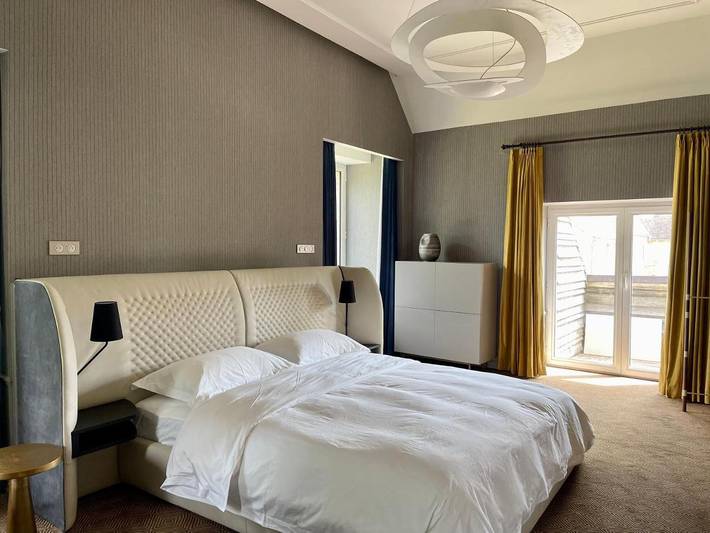 Chambre d’hôte pour 4 personnes, avec terrasse et vue ainsi que jardin et piscine dans Yvelines - 3