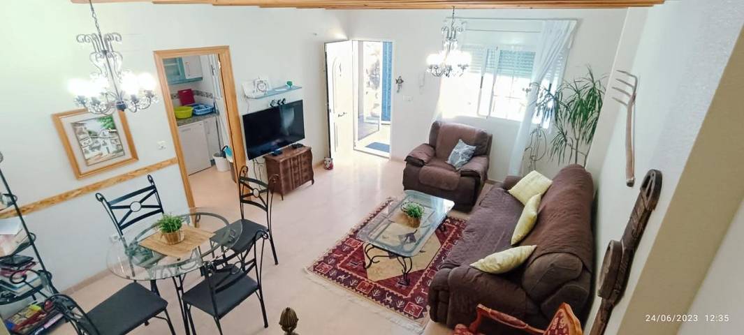 Casa rural para 6 personas, con Terraza y Jardín además de Piscina y Vistas en Santa Pola - 3
