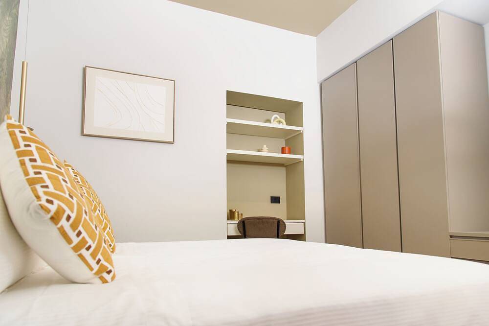 Entire apartment, Vesuvius Palace Aparthotel - Suite Plutone in Ercolano, Vesuvio National Park