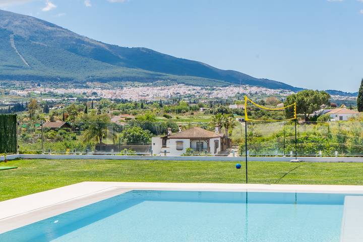 Cubo's Villa Horizonte & Heated Pool in Alhaurín el Grande, Cordillera Penibética