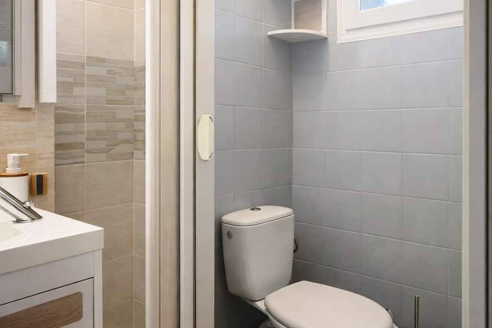 Entire apartment, Air-conditioned, 3-star family gite with private terrace close to the sea. in Saint-Laurent-de-la-Salanque, Côte d'Améthyste