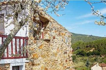 Gîte pour 5 personnes, avec balcon à Proença-a-Nova