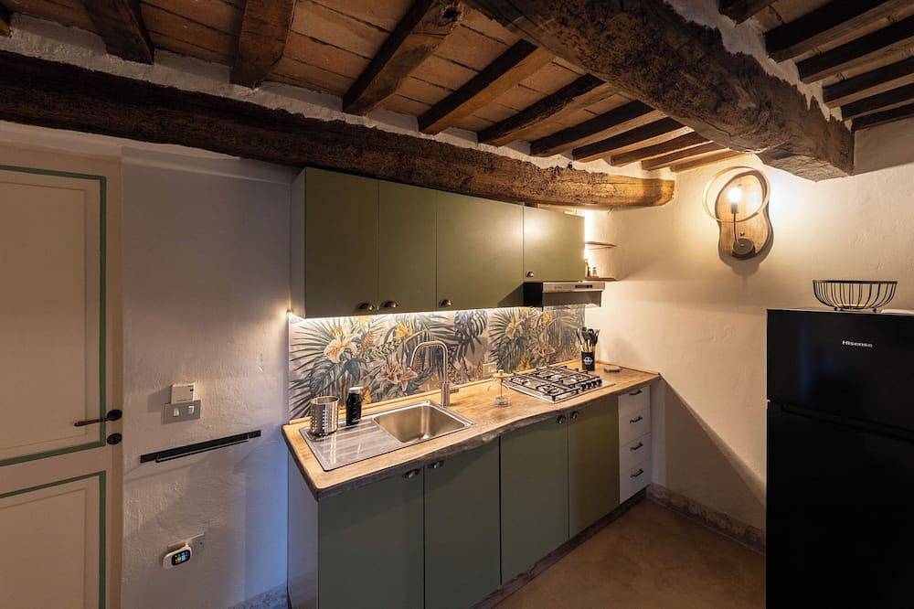 Apt renovated in farmohouse with panoramic pool in Città di Castello, Valtiberina