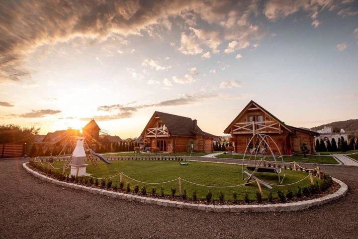 Lodge für 8 Personen, mit Balkon und Terrasse sowie Garten und Ausblick in Niederschlesien - 3
