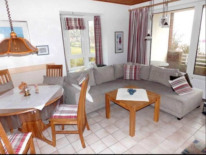 Ferienwohnung mit Meerblick für 2 Personen, mit Balkon und Garten