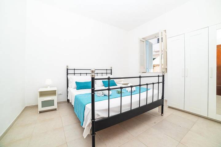 Apartamento de vacaciones para 5 personas, con terraza y jardín - 1