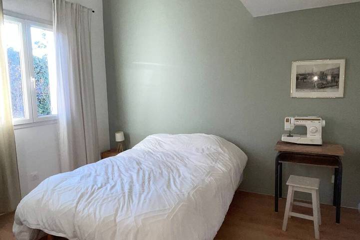 Location de vacances pour 8 personnes, avec terrasse et jardin à La Verdière - 4