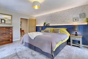 Log Cabin for 4 People in Pooley Bridge, Cumbria, Photo 3