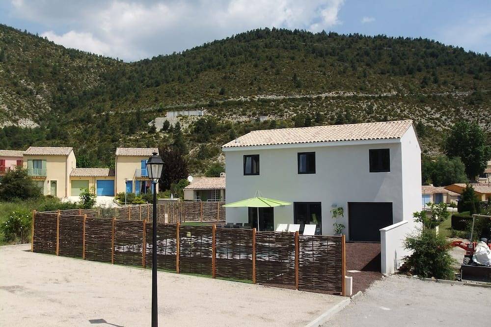 Moderne Nieuwbouwvilla met Verwarmd Privezwembad Midden de Rust van de Provence in Castellane, Regionaler Naturpark Verdon