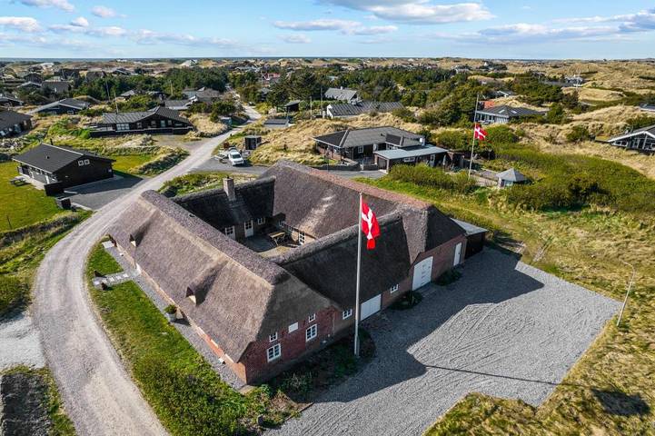 Ferienhaus für 12 Personen, mit Terrasse in Houvig