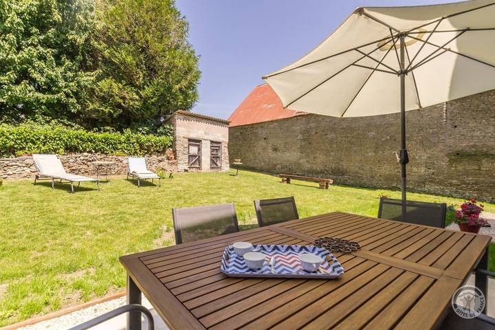 Gîte pour 6 personnes, avec jardin et terrasse, animaux acceptés