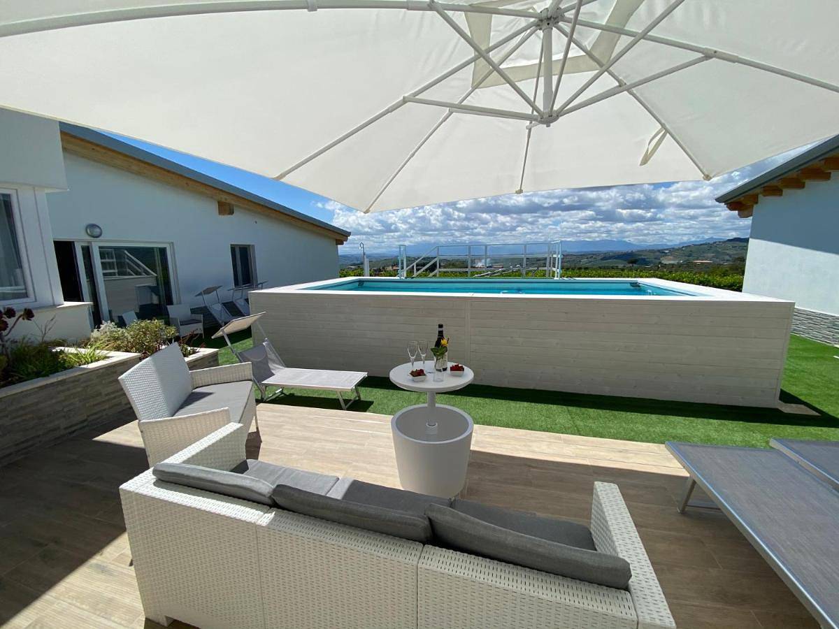 Three-Bedroom Villa in Silvi, Provincia di Teramo