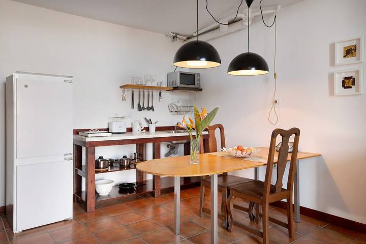 Country House 'Finca Emblemática - Nº1 Tisalaya' with Mountain Views, Shared Pool and Wi-Fi in La Vegueta, Tinajo