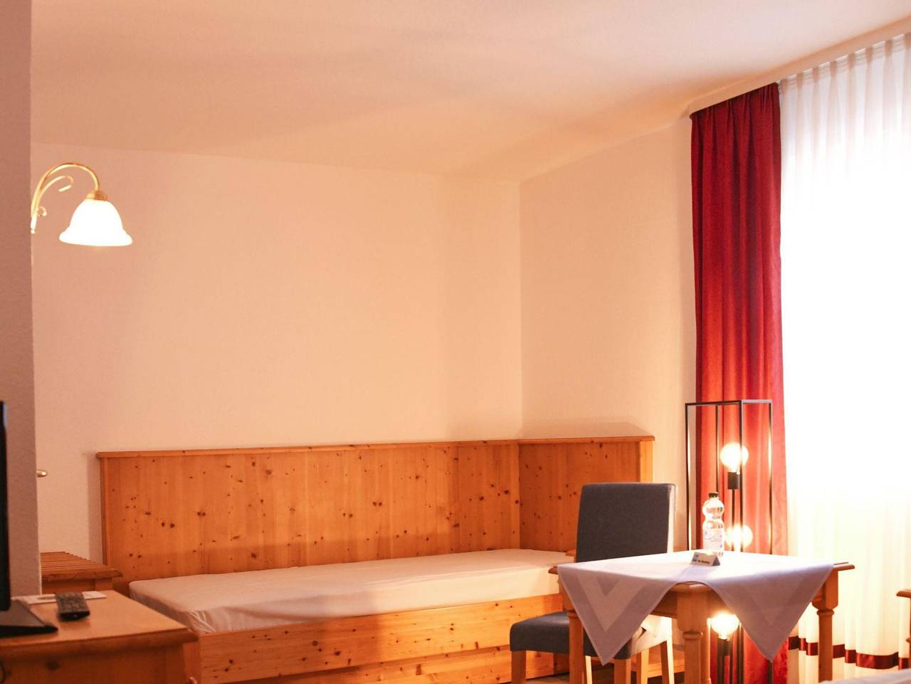 Weinheber - Hotel und Weinstube - Doppelzimmer Comfort,  Bad, Wc, 1 Schlafraum in Freinsheim, Pfälzer Rheinebene