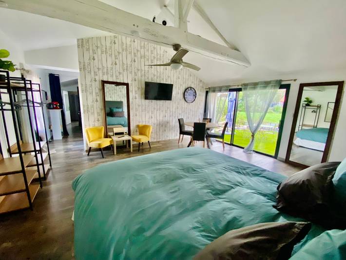 Gîte für 4 Personen „La Cour de la Forêt“ mit Pool und privater Terrasse in Saint-Mars-de-Coutais, Nantes und Umgebung