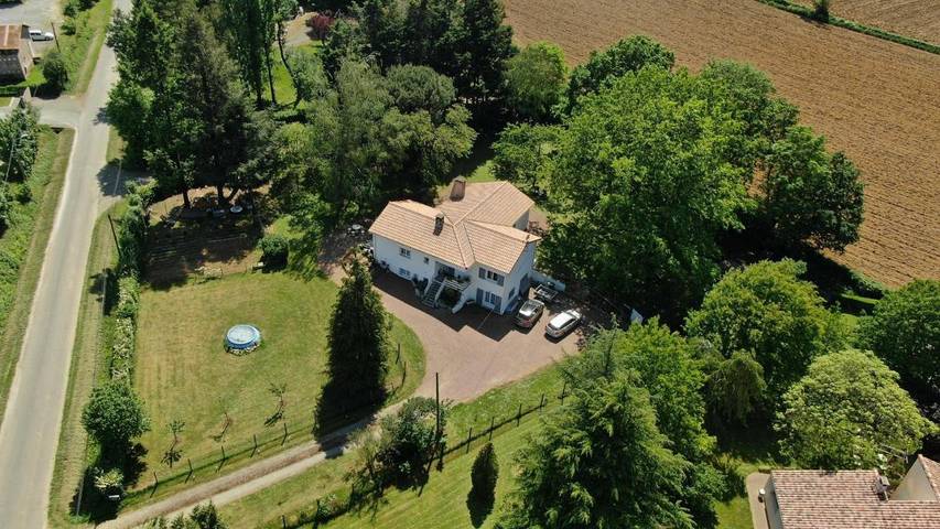 Maison d’hôte pour 4 personnes, avec Terrasse à Saint-Laurs