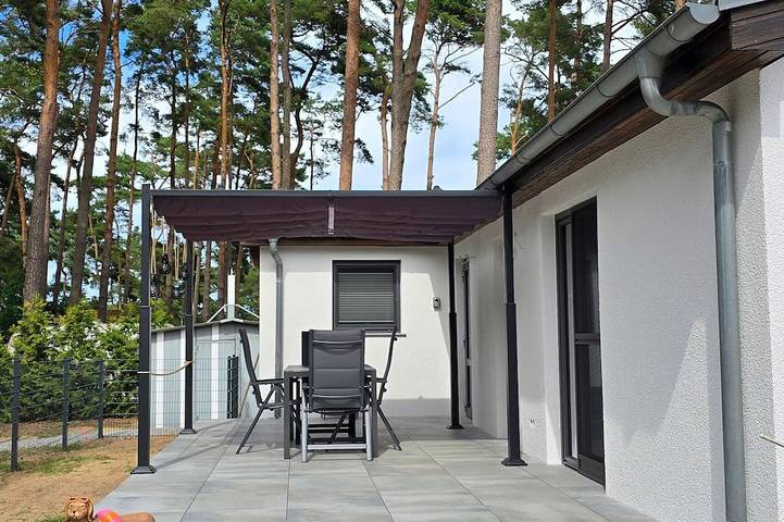 Bungalow für 2 Personen, mit Terrasse und Garten in Freest