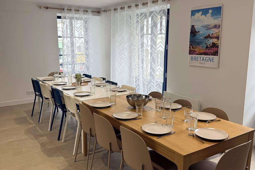8-bedroom house(sleeps 16), near Concarneau walled town, 200m from the sea in Concarneau, Quimper und Umgebung