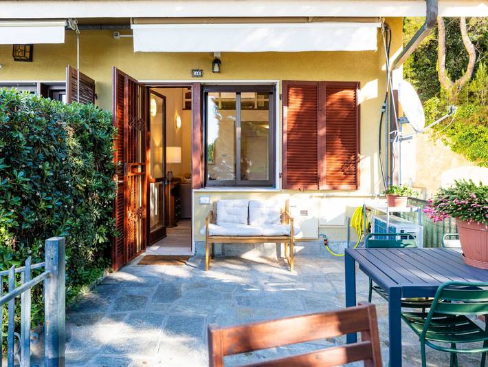 Location de vacances pour 4 personnes, avec terrasse et jardin dans Ospedaletti - 2