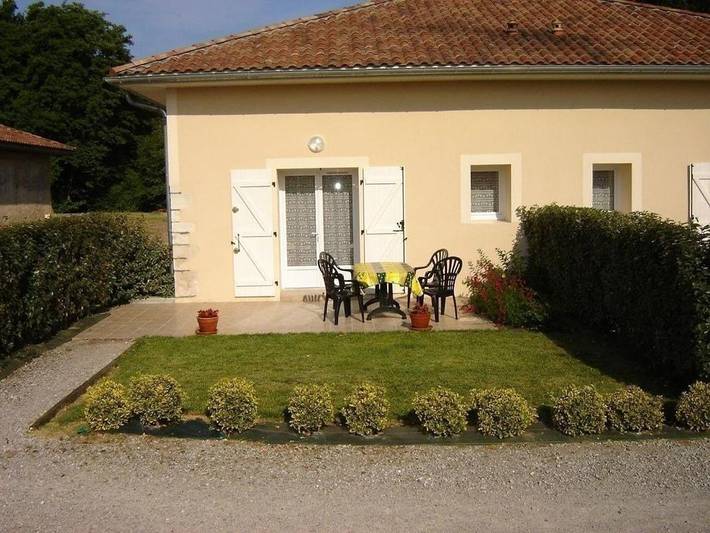 Location de vacances pour 4 personnes, avec Terrasse et Jardin à Angoumé
