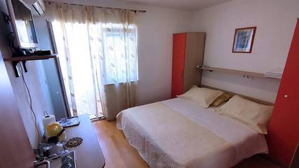 Ferienwohnung für 2 Personen, mit Ausblick in Tucepi