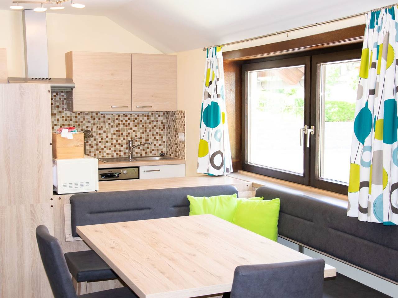 Ganze Wohnung, Burgstallers Appartement Seerose in Feld am See, Villach-Land