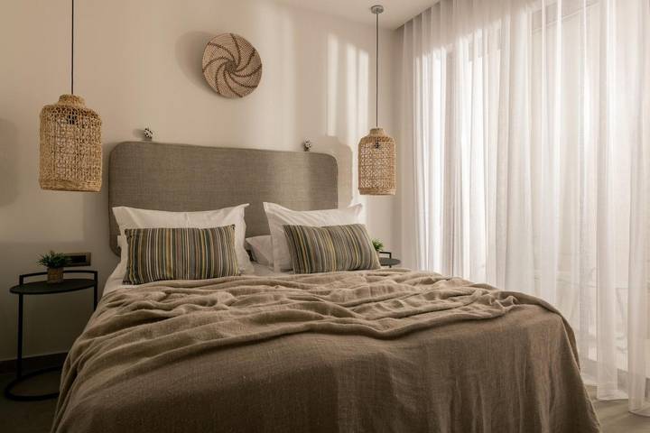 Villa für 4 Personen, mit Balkon und Garten