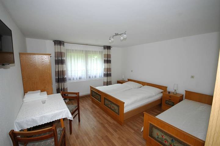 Location de vacances pour 14 personnes, avec balcon et jardin dans Partenen - 3