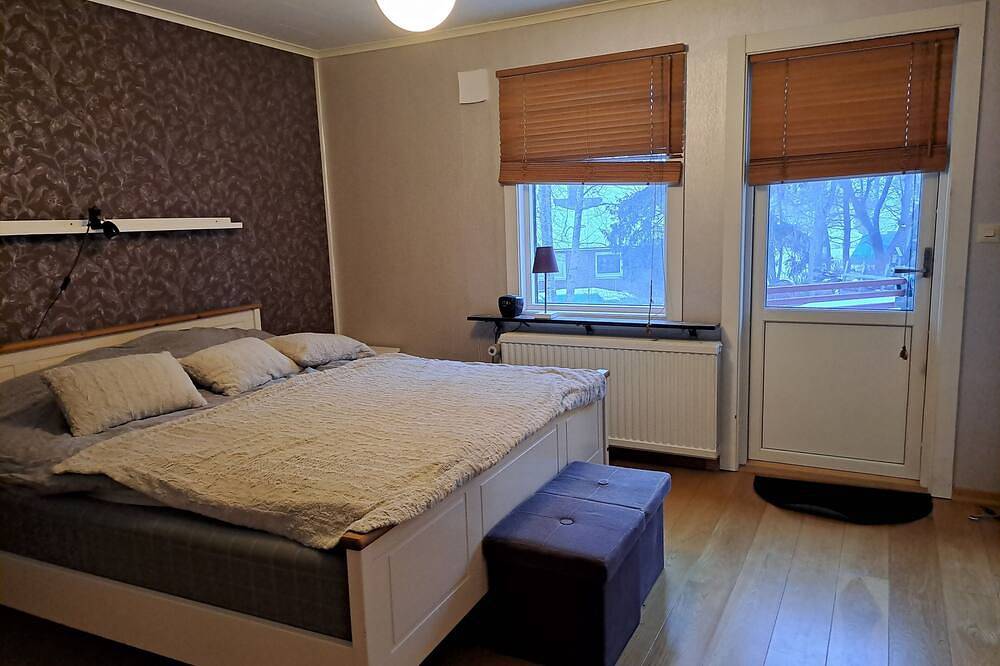 House with large social areas, fantastic backyard and bathroom with sauna and bathtub in Lulea, Bottenwiek