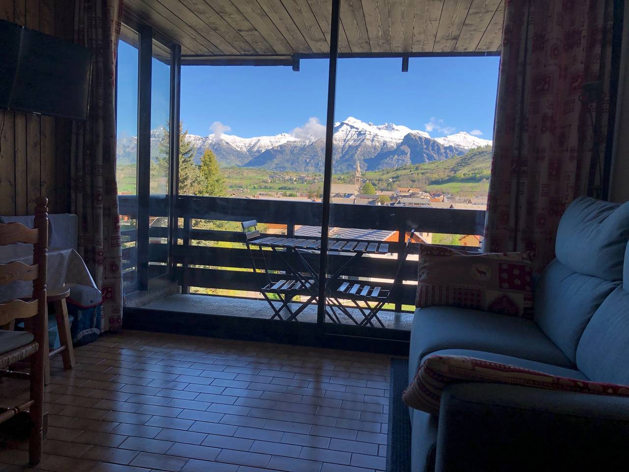 Apartamento entero, Apartamento de vacaciones para 4 personas con balcón in Ancelle, Parque Nacional de los Ecrins