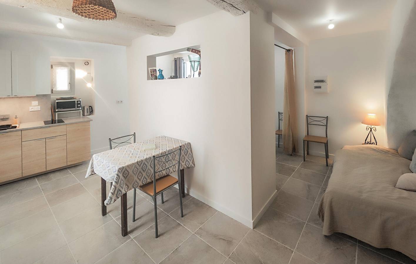 Appartement de vacances entier, Appartement douillet au rez-de-chaussée à 200 m de la plage du Tambourin in Mèze, Côte d'Améthyste