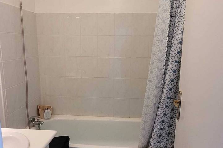 Gîte pour 6 personnes, avec jardin et terrasse à Émerainville - 3