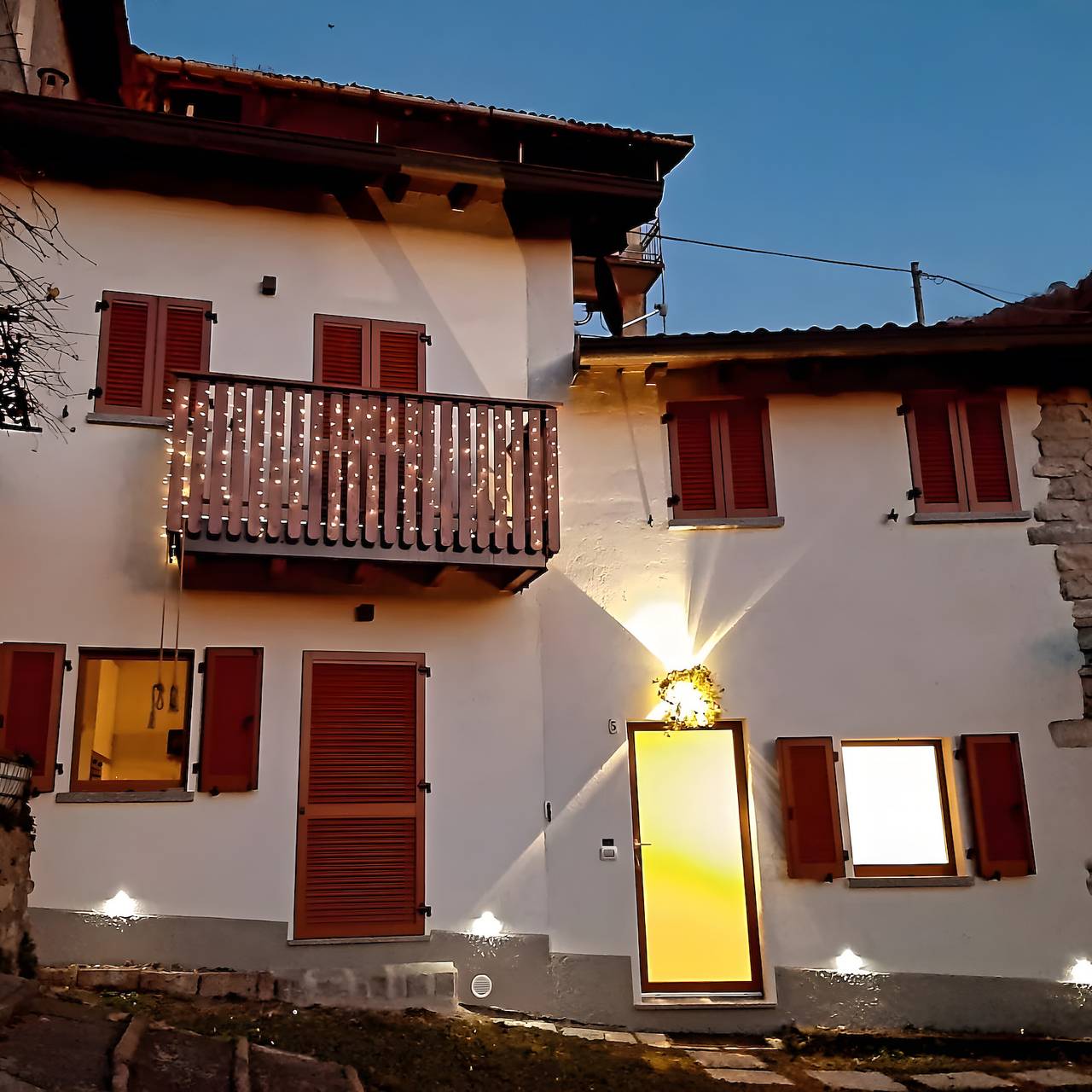 Casa vacanze 'Casa Il Butto' con vista montagna, giardino in comune e balcone in Erve, Prealpi Bergamasche Occidentali