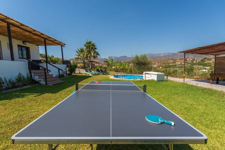 Ferienhaus für 4 Personen, mit Terrasse und Pool sowie Garten in Nerja - 4