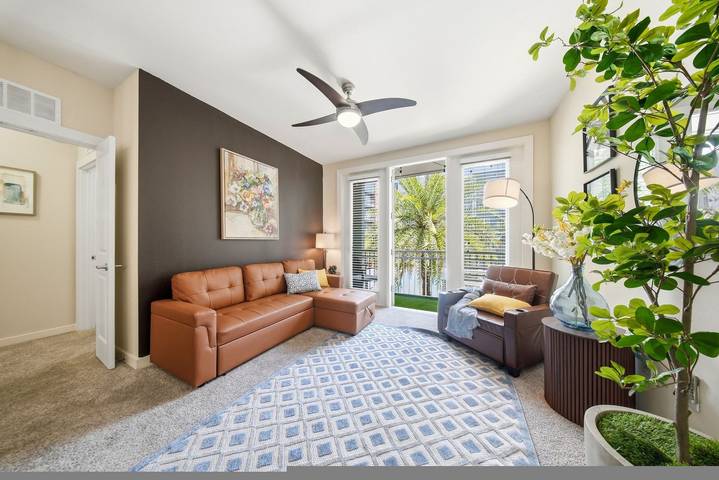 Apartamento de vacaciones para 7 personas, con balcón además de jardín y piscina - 1