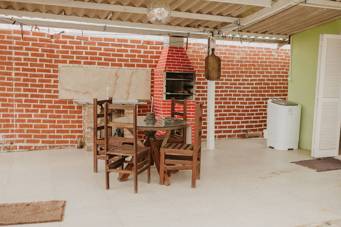 Casa com Churrasqueira, Quintal, Ar Cond e Garagem in Rio Grande, Litoral Gaúcho