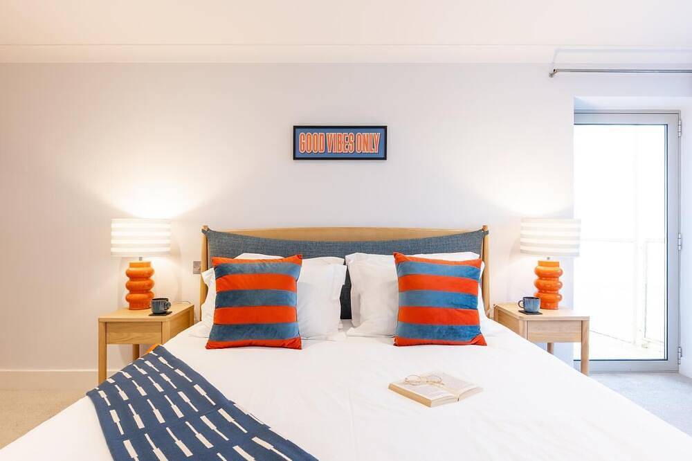 7 Bed in Westward Ho (oc-o34167) in Westward Ho, Hartland Devon Heritage Coast