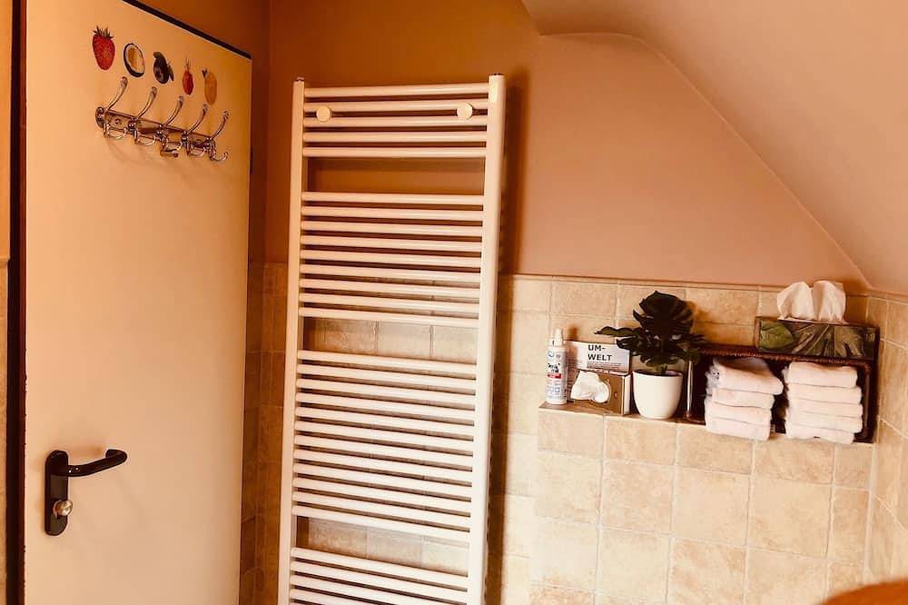 Privates Zimmer im 2. Og Ideal für Beruf, Studium & Fortbildung-300Mbit, Smarttv in Bonn, Rheinland