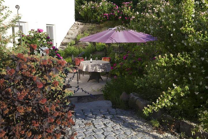 Ferienwohnung für 3 Personen, mit Terrasse und Garten - 1