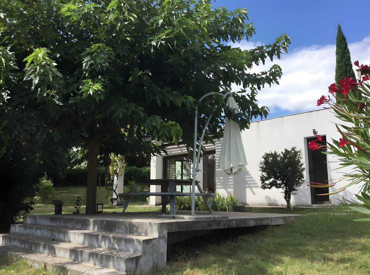 Gite Calonne con piscina in Carignan-de-Bordeaux, Región de Burdeos